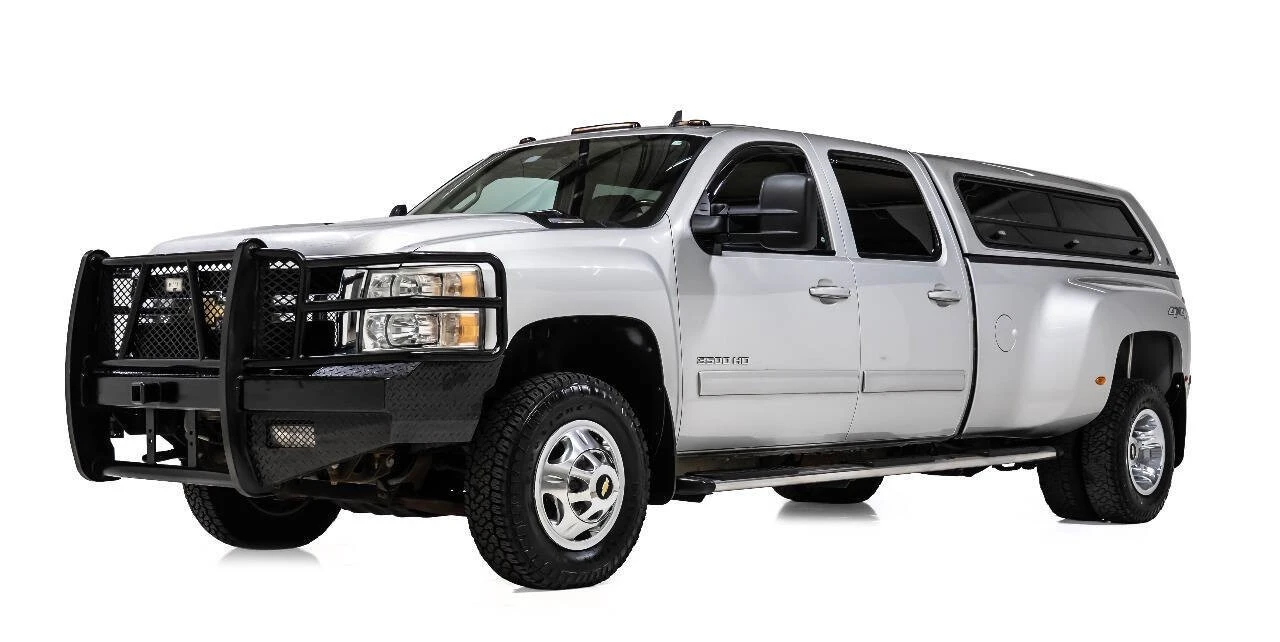 2011 Chevrolet Silverado 2nd Gen - Image 2 of 12