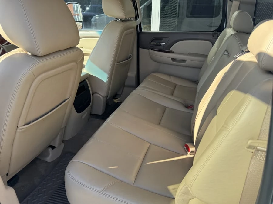 2011 Chevrolet Silverado Heavy Duty 2nd Gen - Image 10 of 13