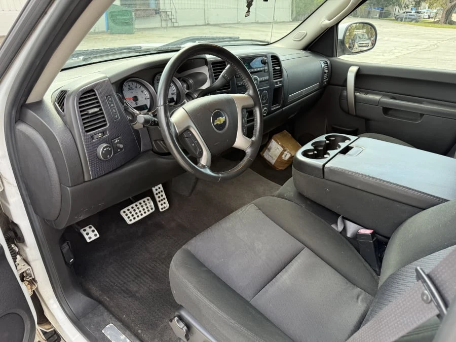 2011 Chevrolet Silverado 2nd Gen - Image 6 of 12