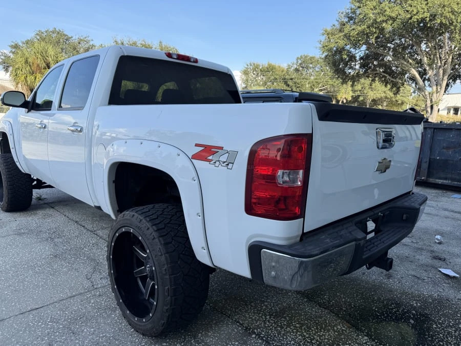 2011 Chevrolet Silverado 2nd Gen - Image 3 of 12