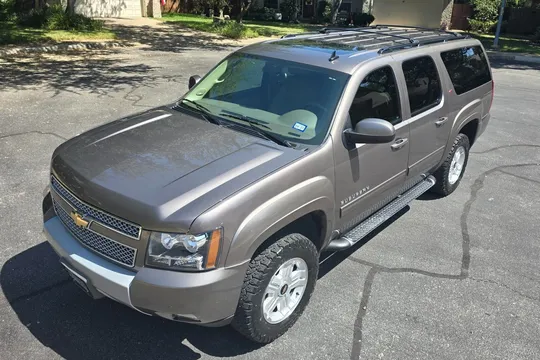 2011 Chevrolet Suburban 1500 LT Z71 4×4