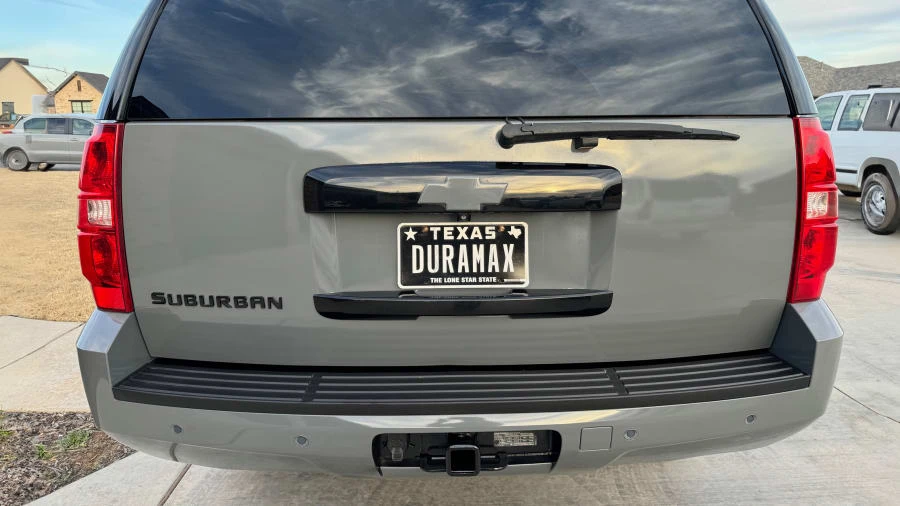 2011 Chevrolet Suburban 10th Gen - Image 5 of 23