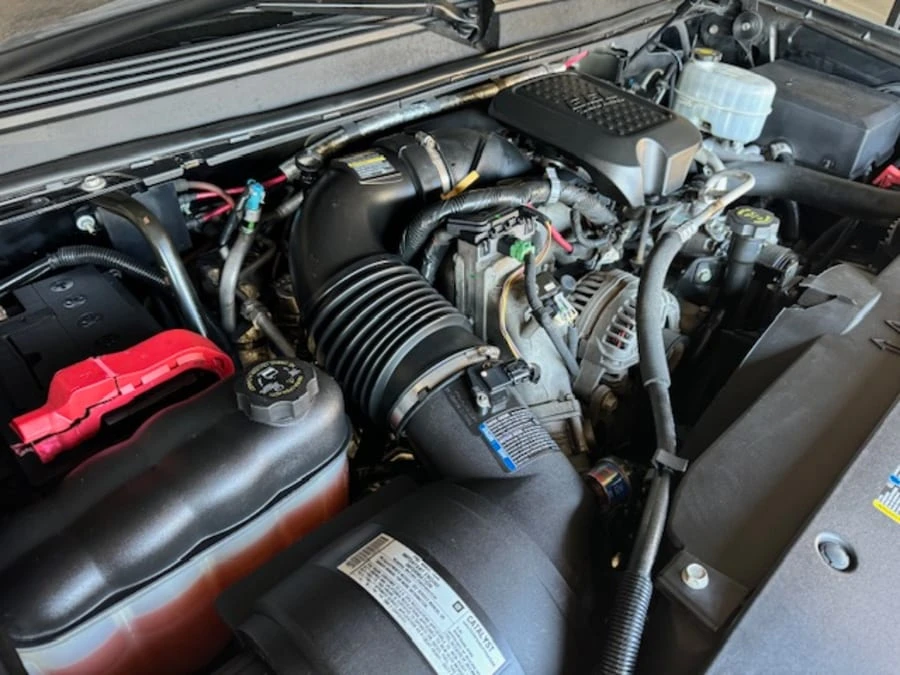 2011 Chevrolet Suburban 10th Gen - Image 21 of 23
