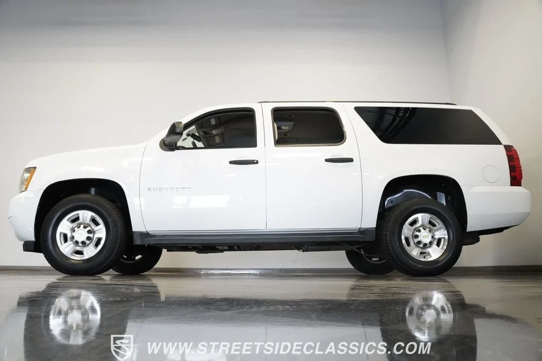 2011 Chevrolet Suburban 11th Gen - Image 9 of 12