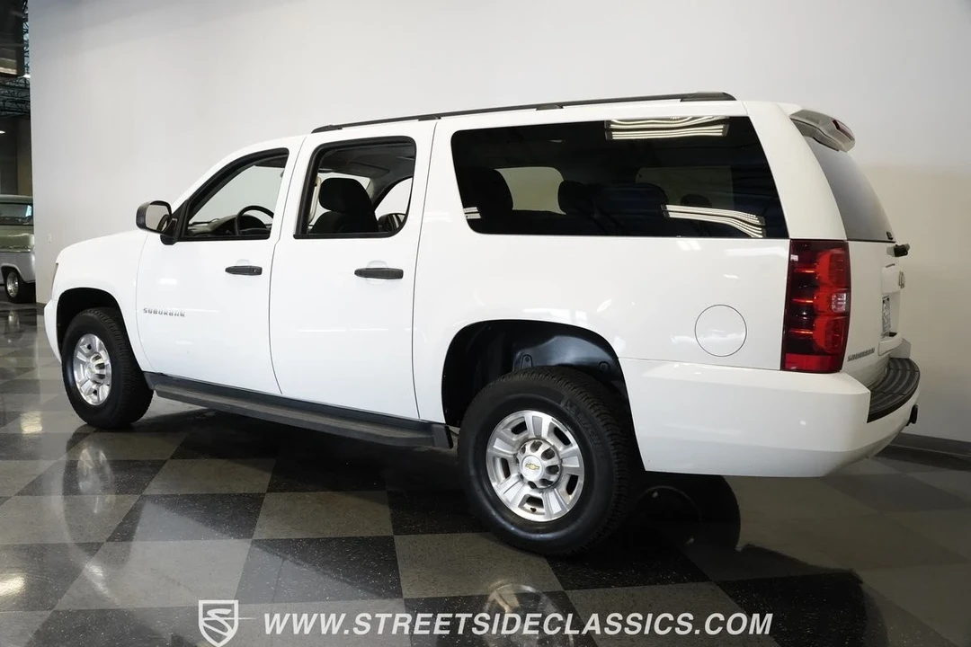 2011 Chevrolet Suburban 11th Gen - Image 12 of 12