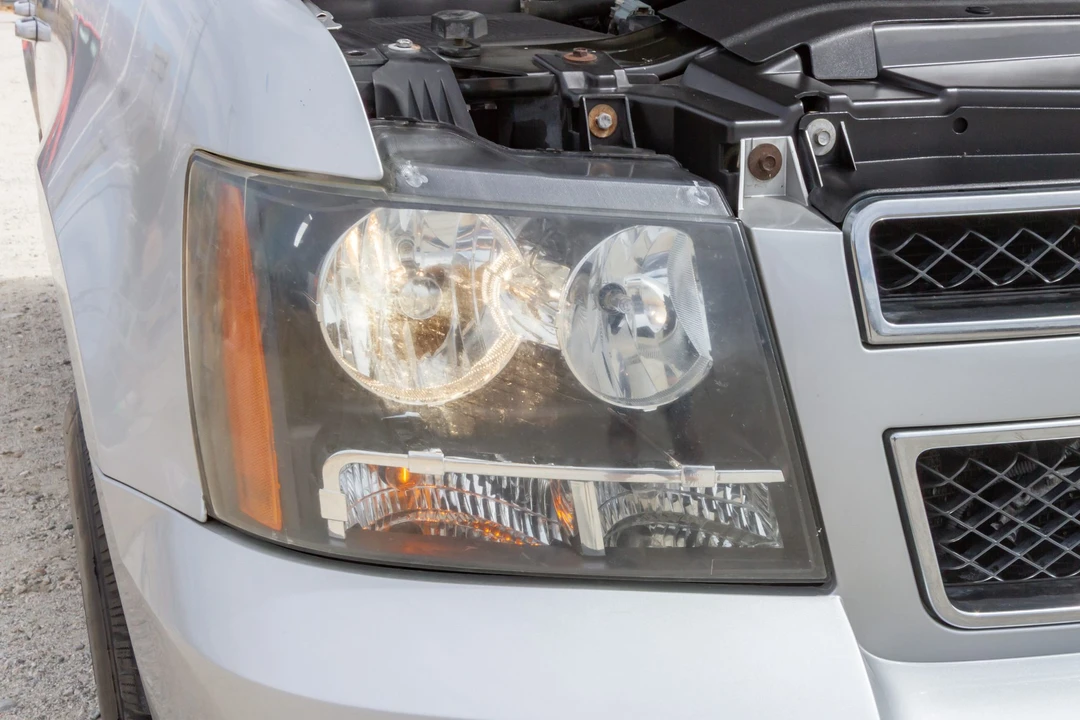 2011 Chevrolet Suburban 10th Gen - Image 13 of 31
