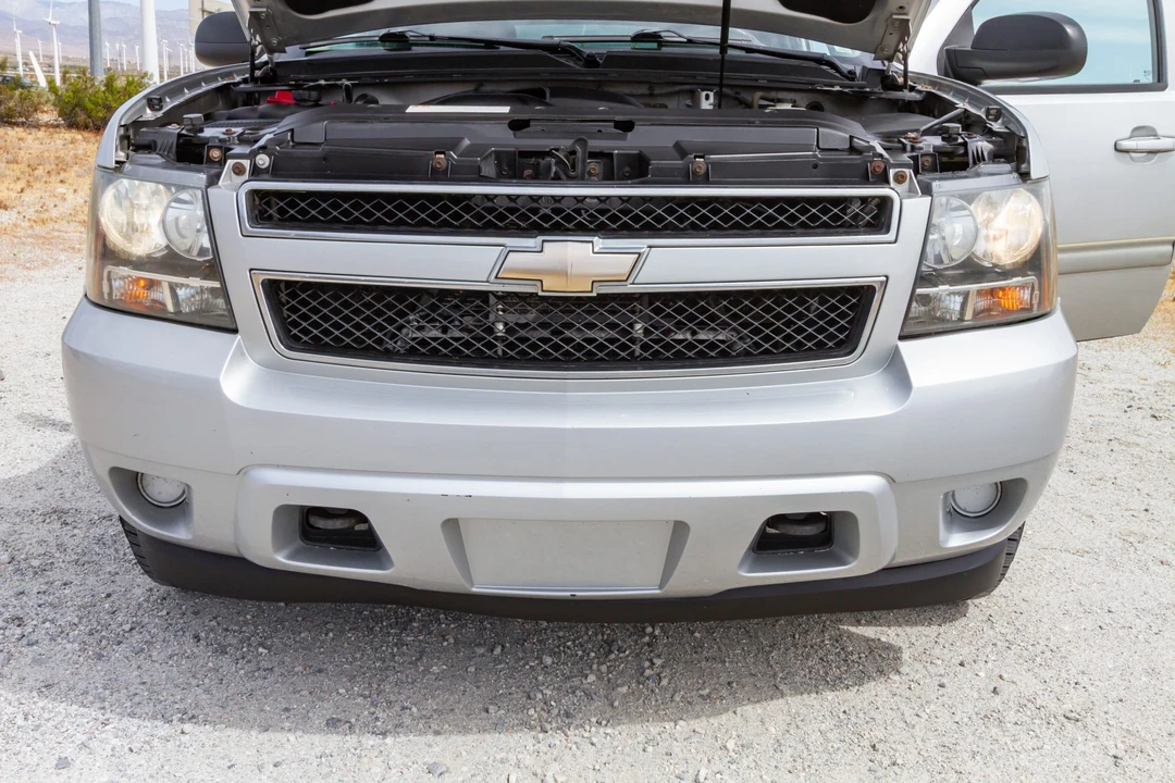 2011 Chevrolet Suburban 10th Gen - Image 12 of 31