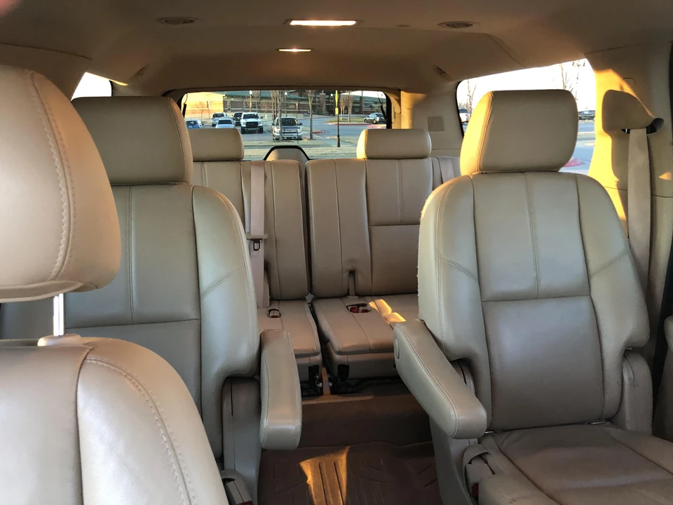 2011 Chevrolet Suburban 10th Gen - Image 31 of 31
