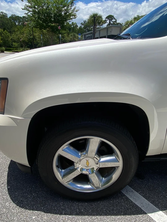 2011 Chevrolet Suburban 10th Gen - Image 18 of 31