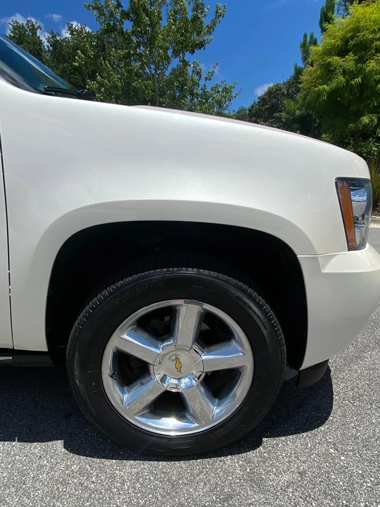 2011 Chevrolet Suburban 10th Gen - Image 31 of 31