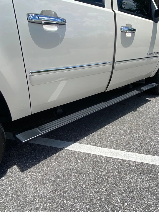 2011 Chevrolet Suburban 10th Gen - Image 29 of 31