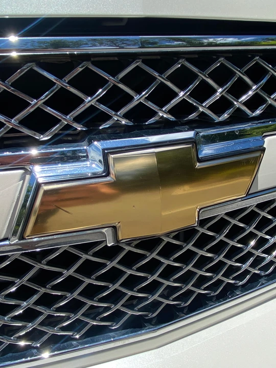 2011 Chevrolet Suburban 10th Gen - Image 16 of 31