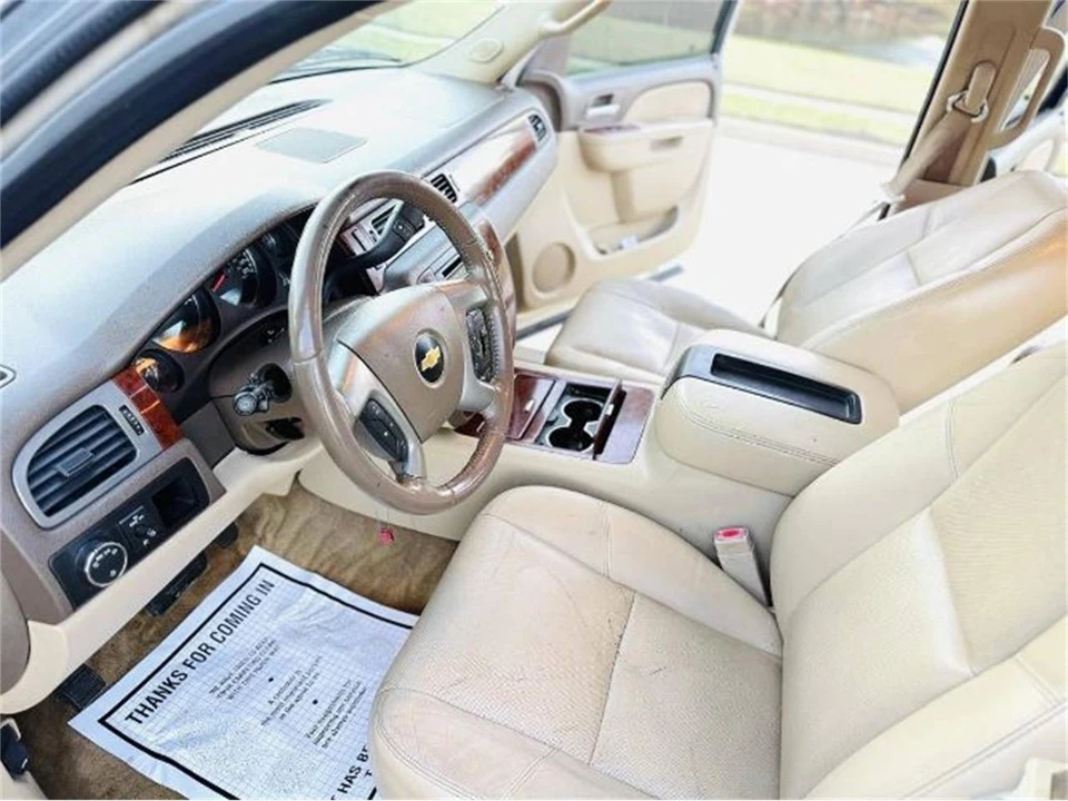 2011 Chevrolet Tahoe 3rd Gen - Image 10 of 16