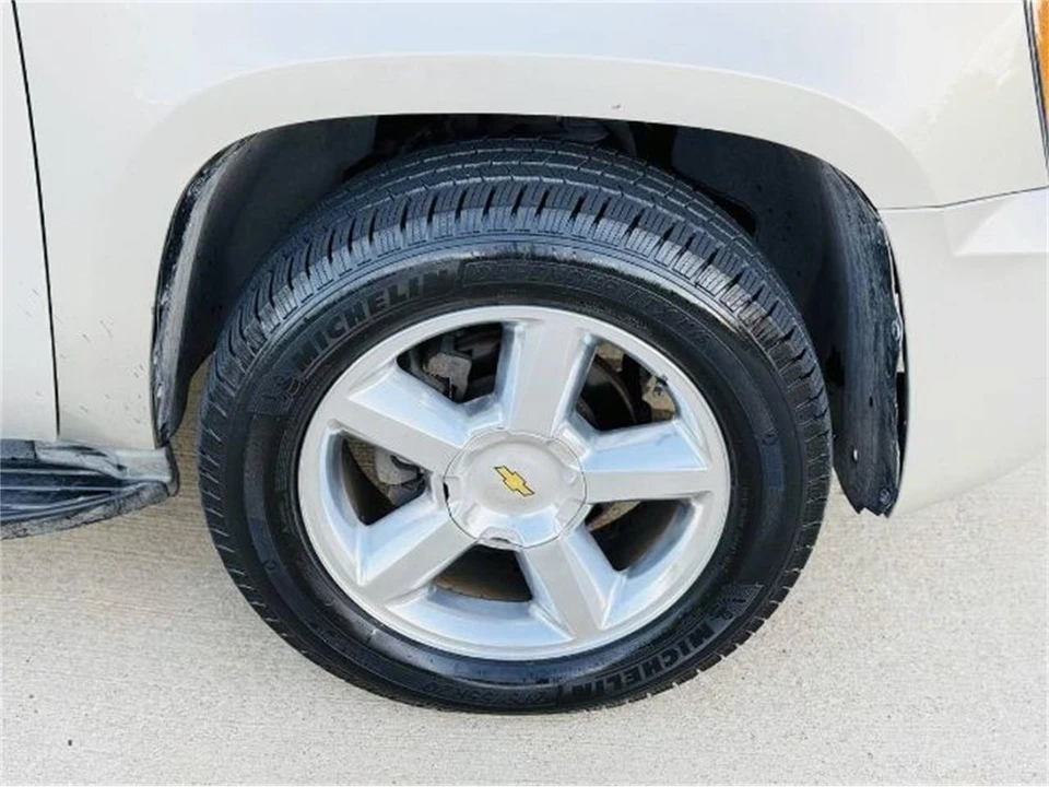 2011 Chevrolet Tahoe 3rd Gen - Image 4 of 16