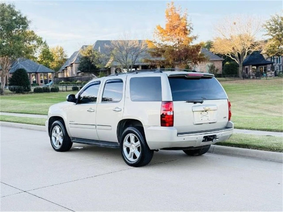 2011 Chevrolet Tahoe 3rd Gen - Image 13 of 16