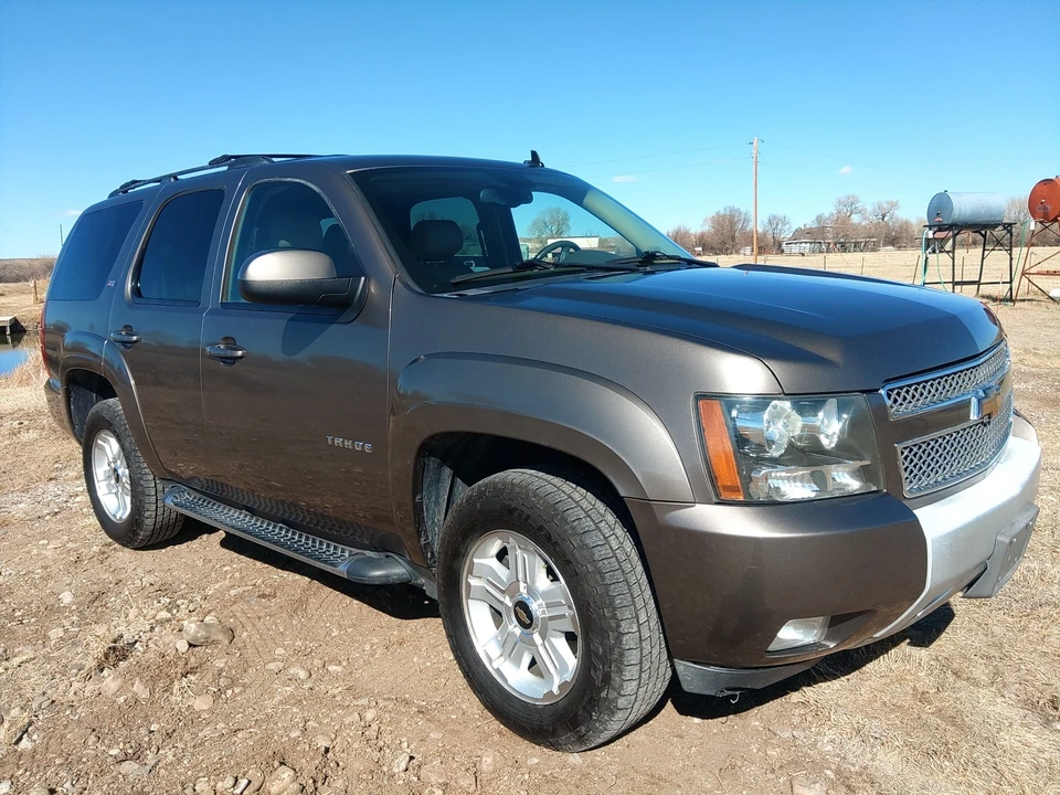 2011 Chevrolet Tahoe 4th Gen - Image 3 of 21