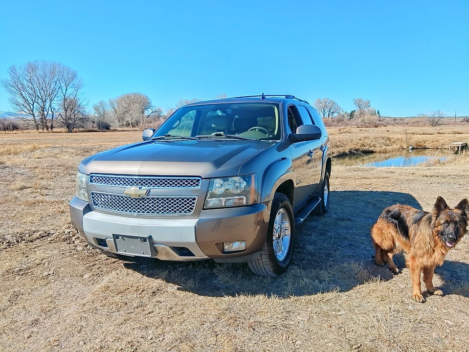 2011 Chevrolet Tahoe 4th Gen - Image 2 of 21