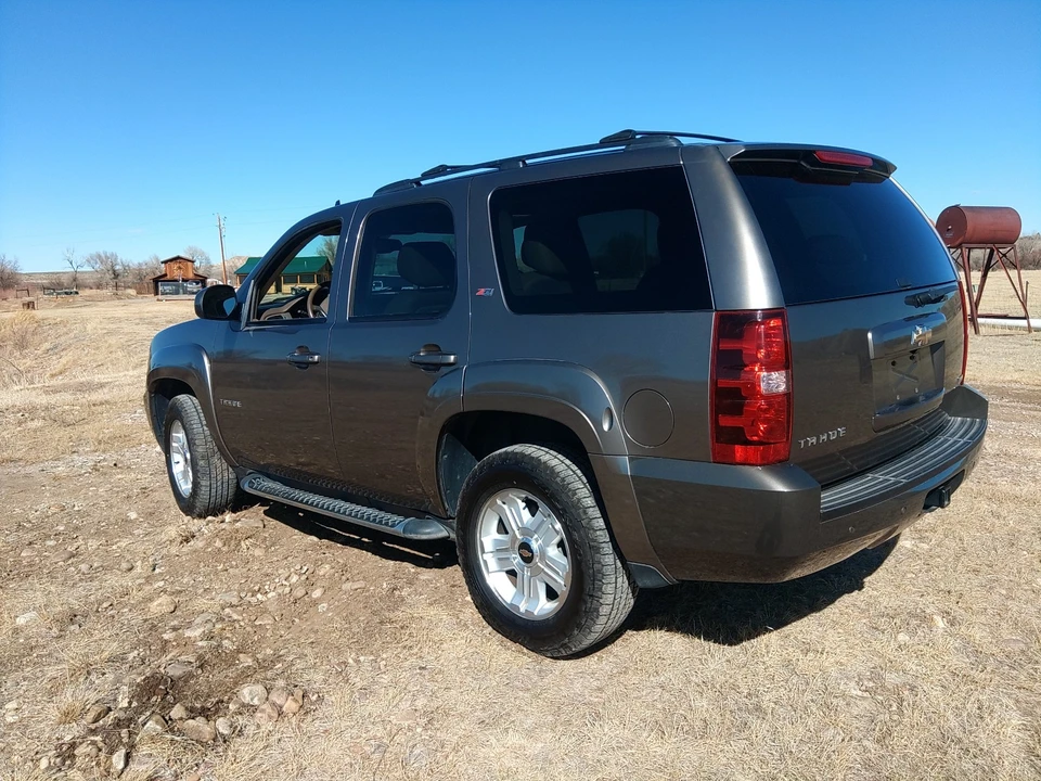 2011 Chevrolet Tahoe 4th Gen - Image 9 of 21