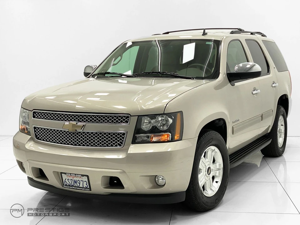 2011 Chevrolet Tahoe 3rd Gen - Image 3 of 31