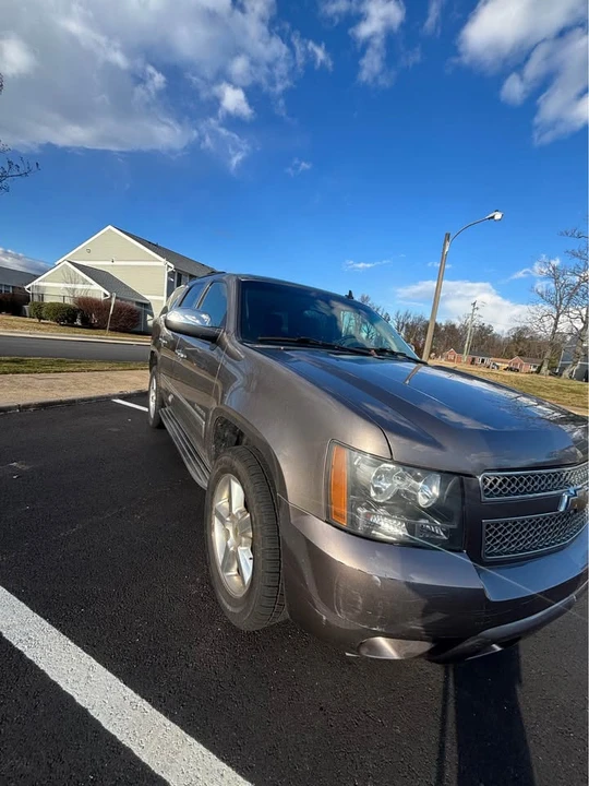 2011 Chevrolet Tahoe 3rd Gen - Image 2 of 16