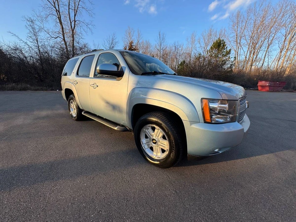 2011 Chevrolet Tahoe 3rd Gen - Image 3 of 17