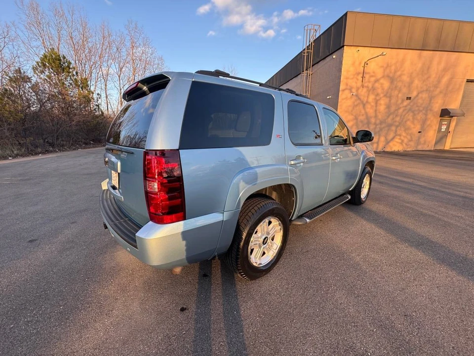 2011 Chevrolet Tahoe 3rd Gen - Image 7 of 17