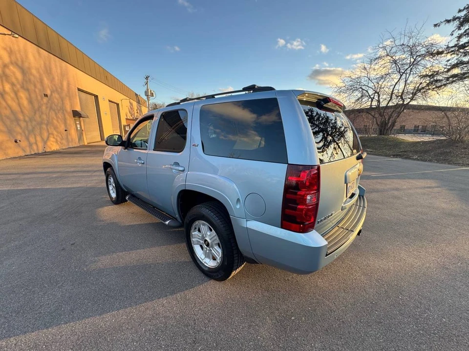 2011 Chevrolet Tahoe 3rd Gen - Image 6 of 17