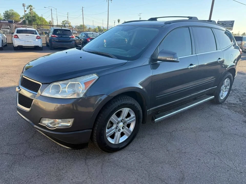 2011 Chevrolet Traverse - Image 3 of 9