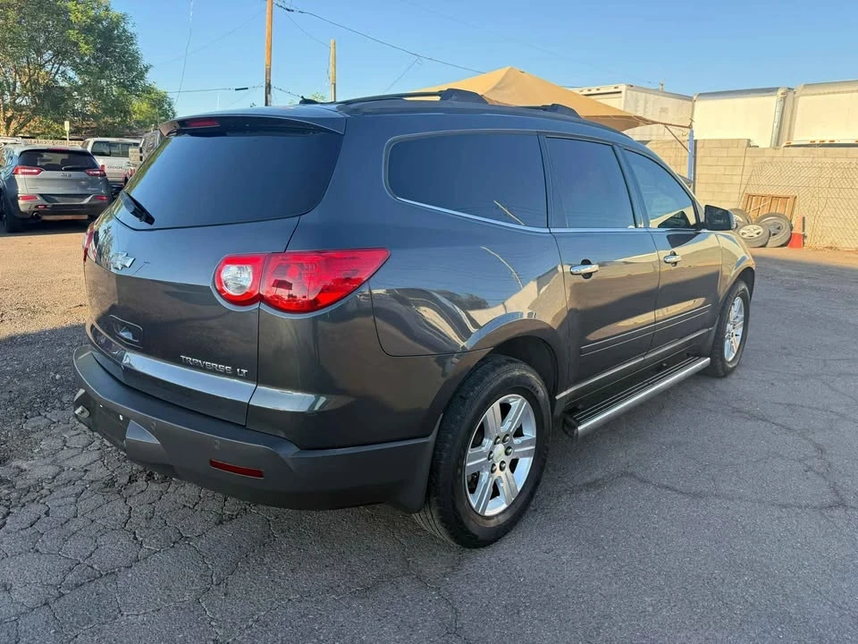 2011 Chevrolet Traverse - Image 4 of 9