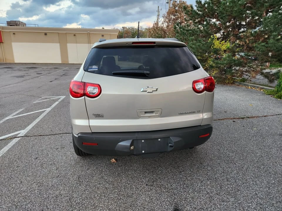 2011 Chevrolet Traverse - Image 3 of 20