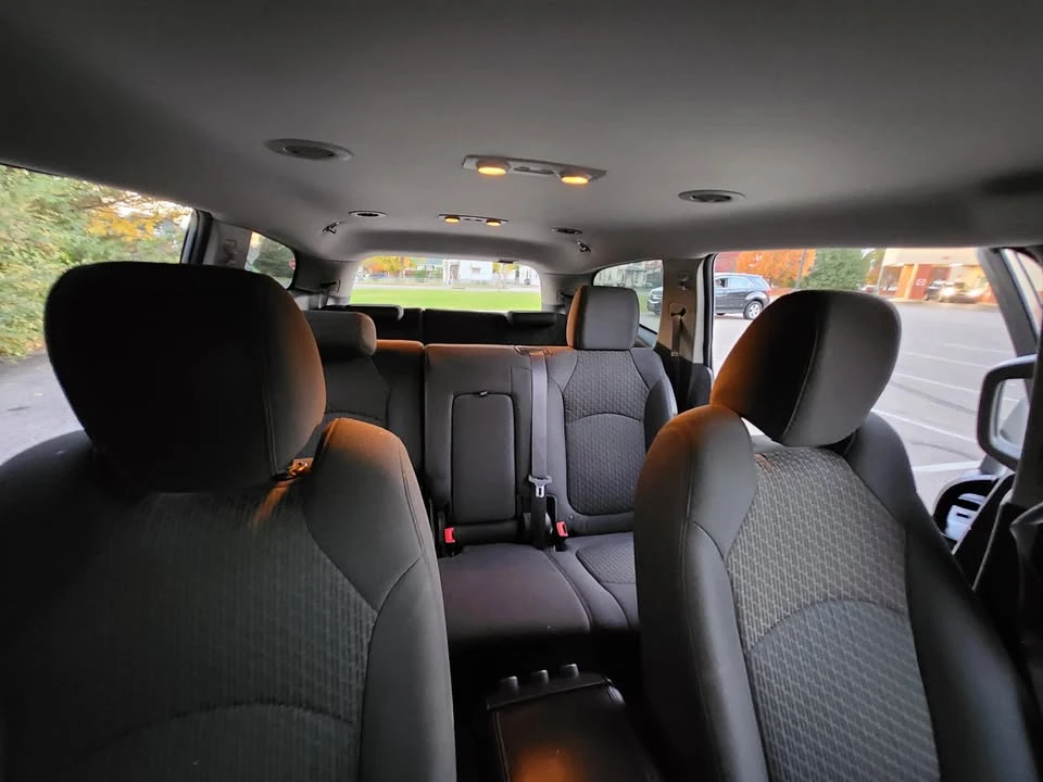 2011 Chevrolet Traverse - Image 17 of 20