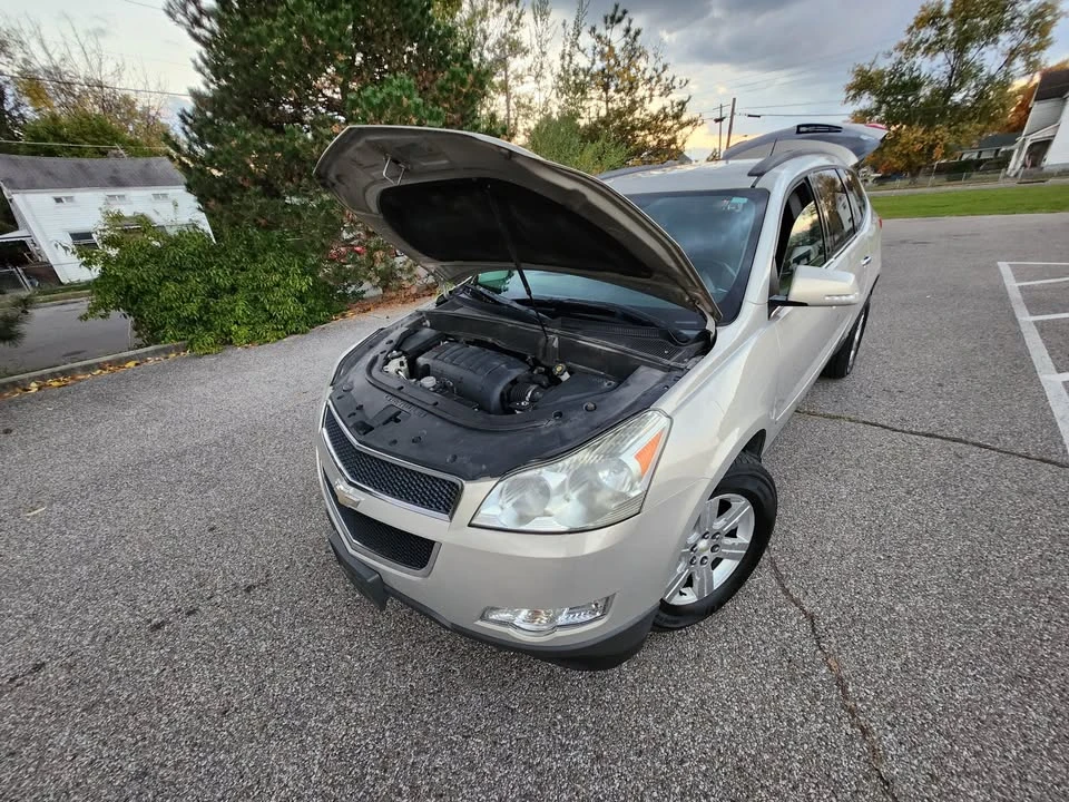 2011 Chevrolet Traverse - Image 12 of 20