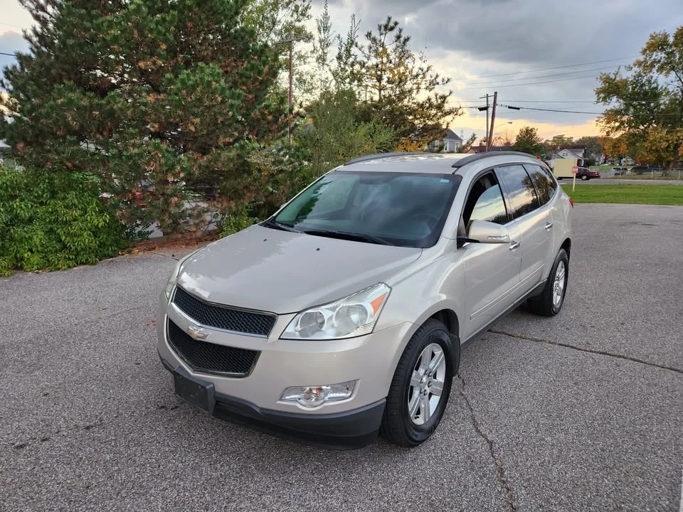 2011 Chevrolet Traverse - Image 14 of 20