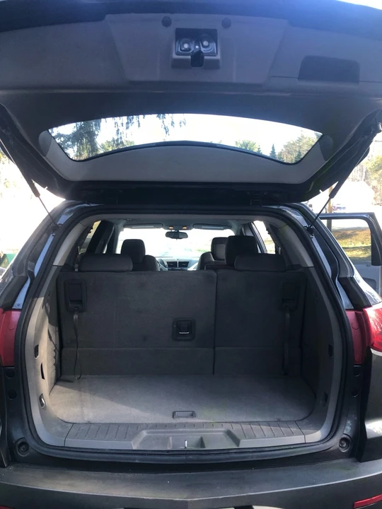 2011 Chevrolet Traverse - Image 11 of 14