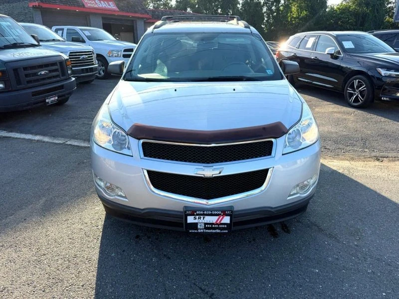 2011 Chevrolet Traverse - Image 2 of 12