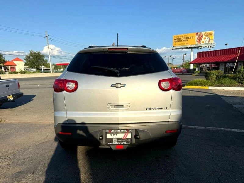 2011 Chevrolet Traverse - Image 7 of 12