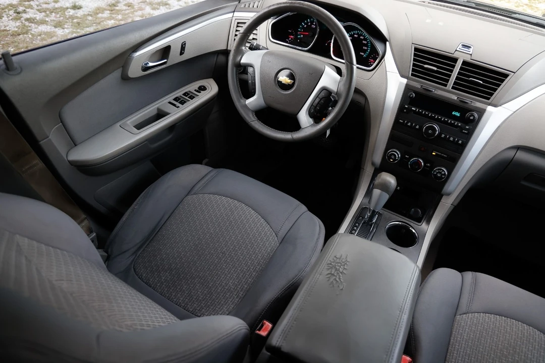 2011 Chevrolet Traverse - Image 20 of 21