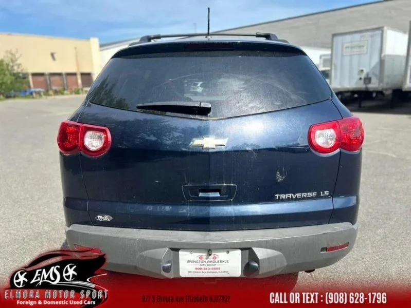 2011 Chevrolet Traverse - Image 9 of 12