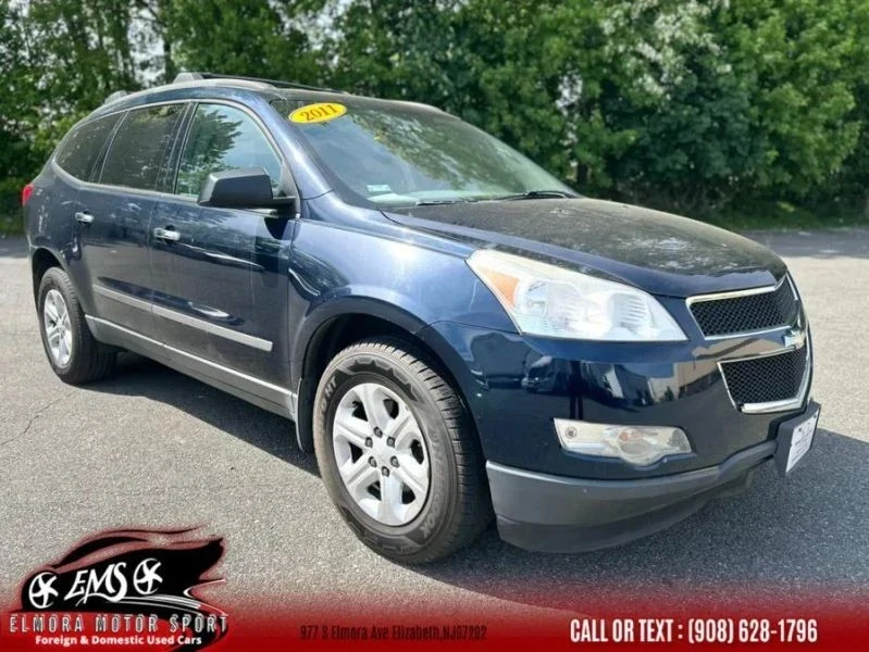 2011 Chevrolet Traverse - Image 5 of 12