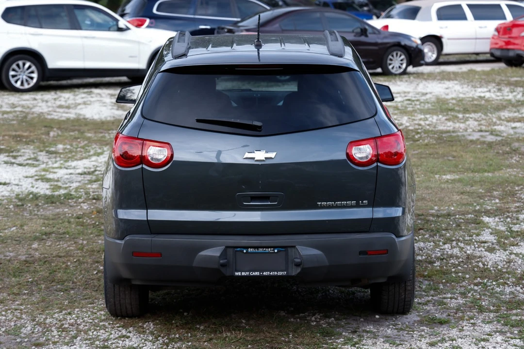 2011 Chevrolet Traverse - Image 9 of 12