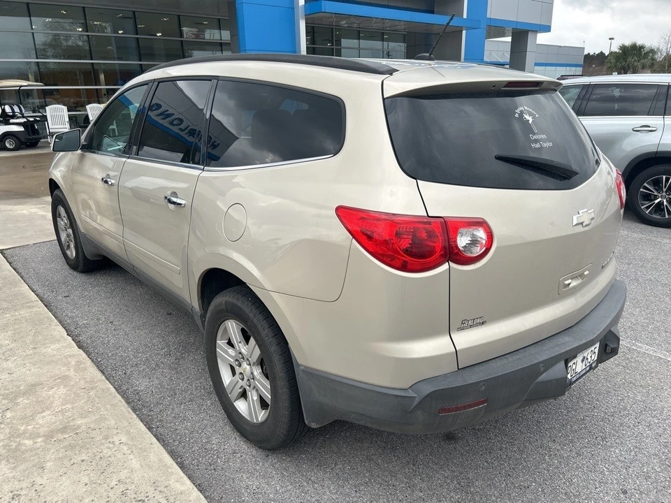 2011 Chevrolet Traverse - Image 4 of 10