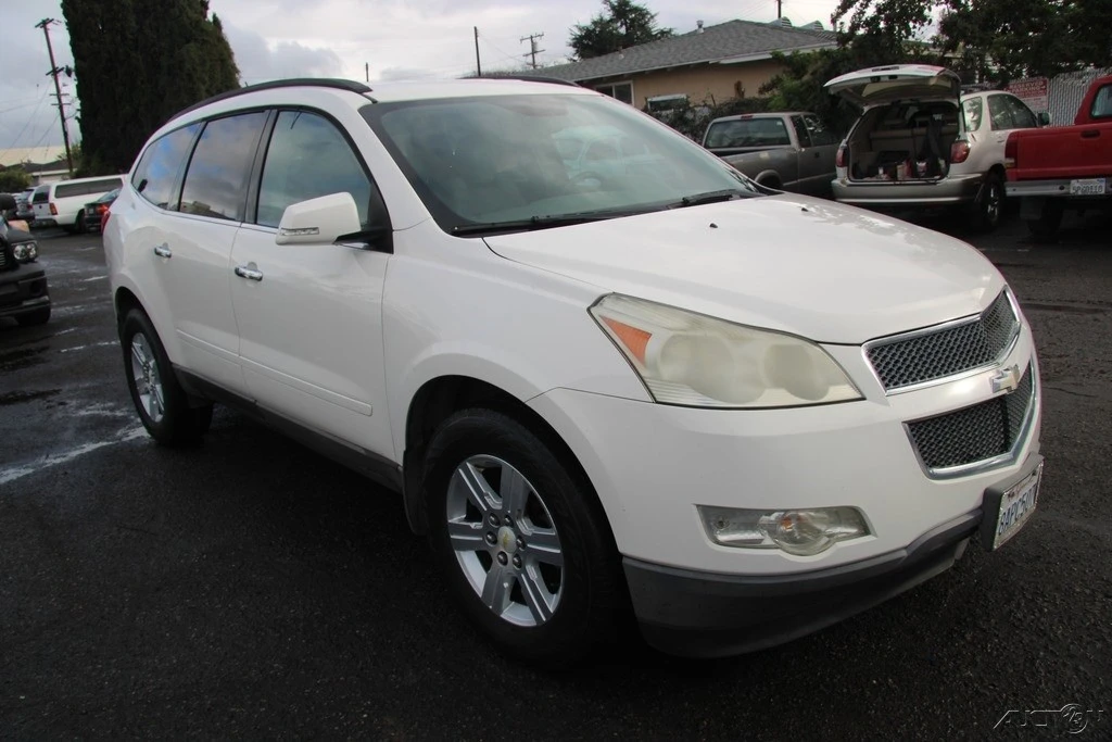 2011 Chevrolet Traverse - Image 8 of 21