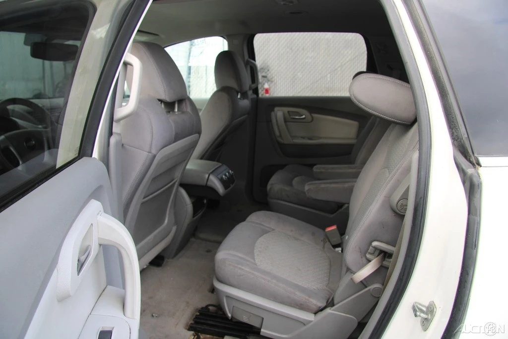 2011 Chevrolet Traverse - Image 20 of 21