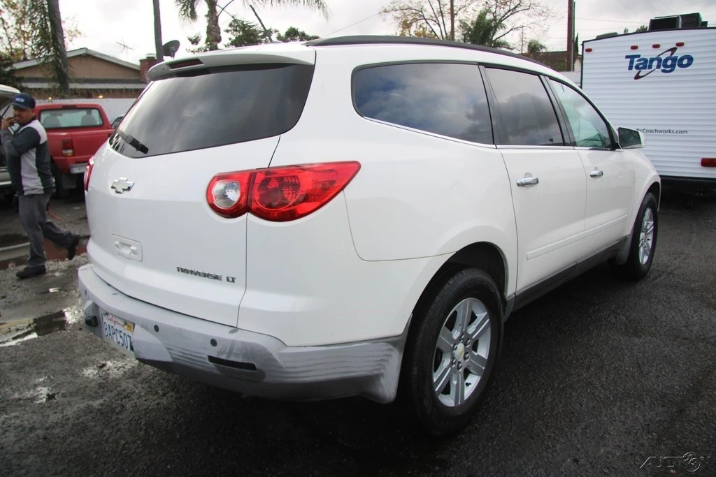 2011 Chevrolet Traverse - Image 6 of 21