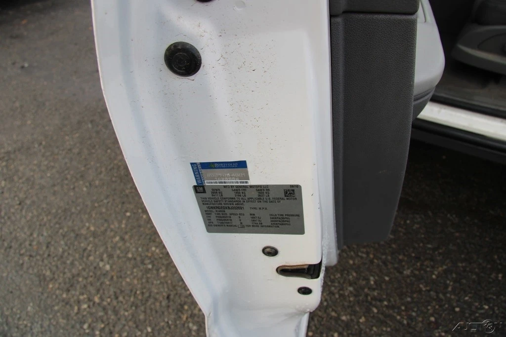 2011 Chevrolet Traverse - Image 10 of 21