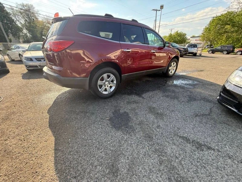 2011 Chevrolet Traverse - Image 12 of 12