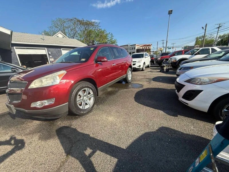 2011 Chevrolet Traverse - Image 5 of 12