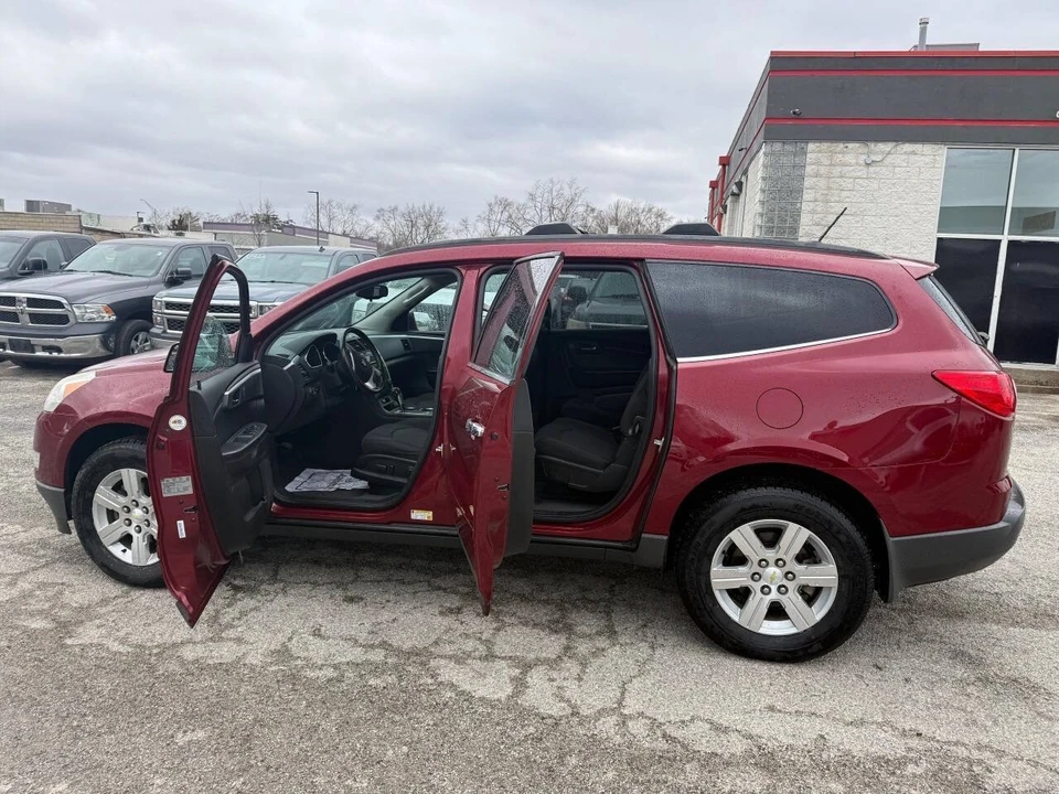 2011 Chevrolet Traverse - Image 13 of 21