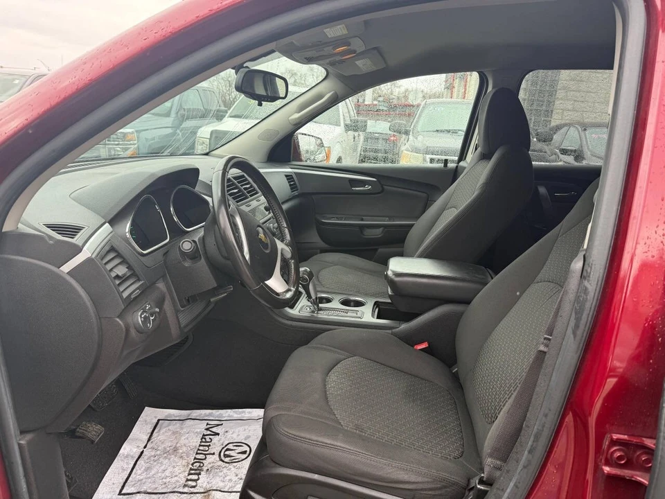 2011 Chevrolet Traverse - Image 19 of 21
