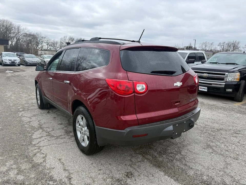 2011 Chevrolet Traverse - Image 11 of 21